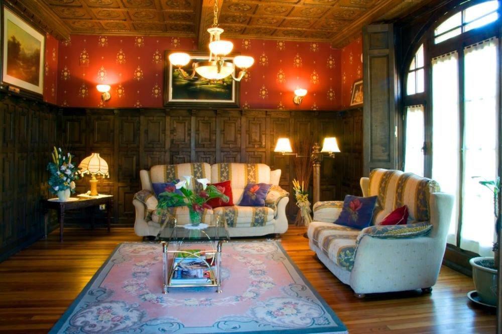 Hotel Palacete Real Villamayor  Екстериор снимка