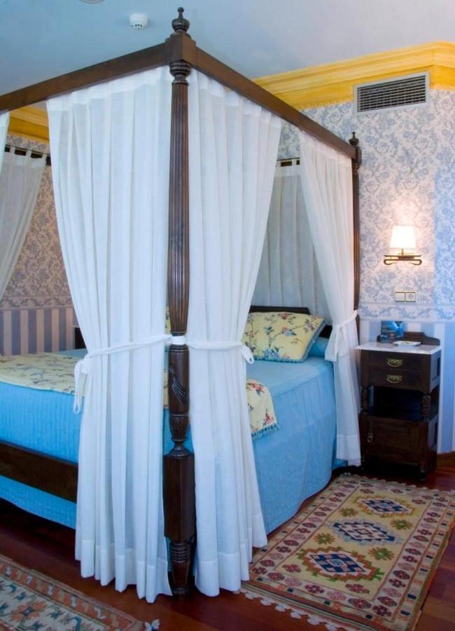 Hotel Palacete Real Villamayor  Екстериор снимка