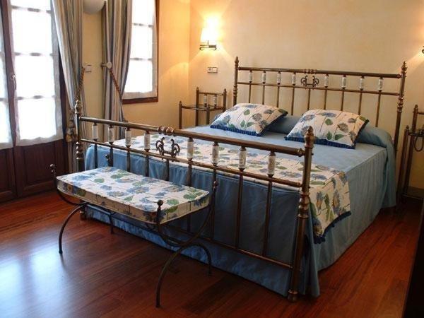 Hotel Palacete Real Villamayor  Екстериор снимка