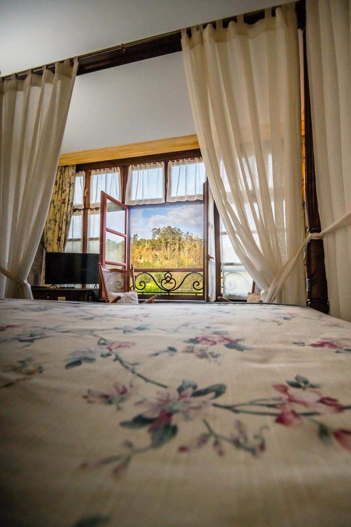 Hotel Palacete Real Villamayor  Екстериор снимка