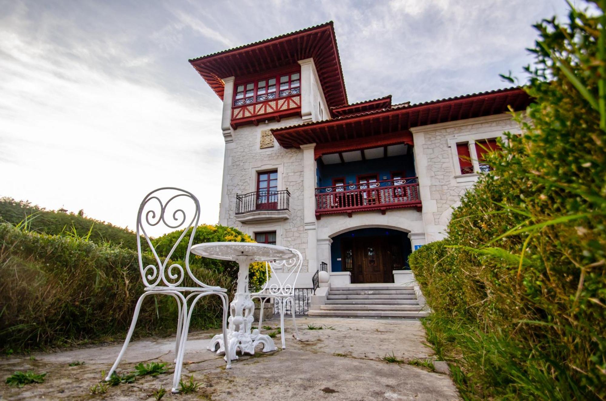 Hotel Palacete Real Villamayor  Екстериор снимка