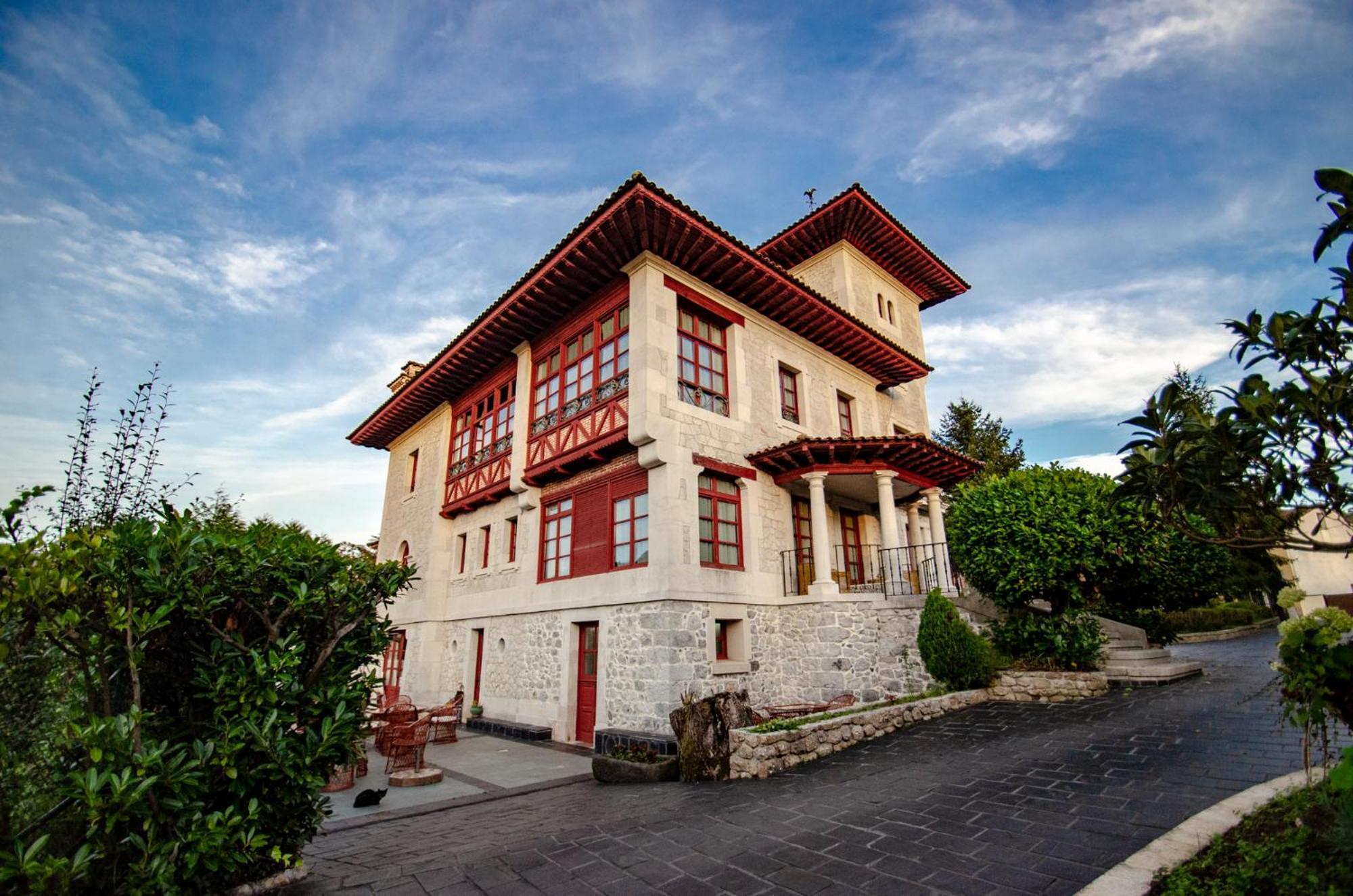 Hotel Palacete Real Villamayor  Екстериор снимка