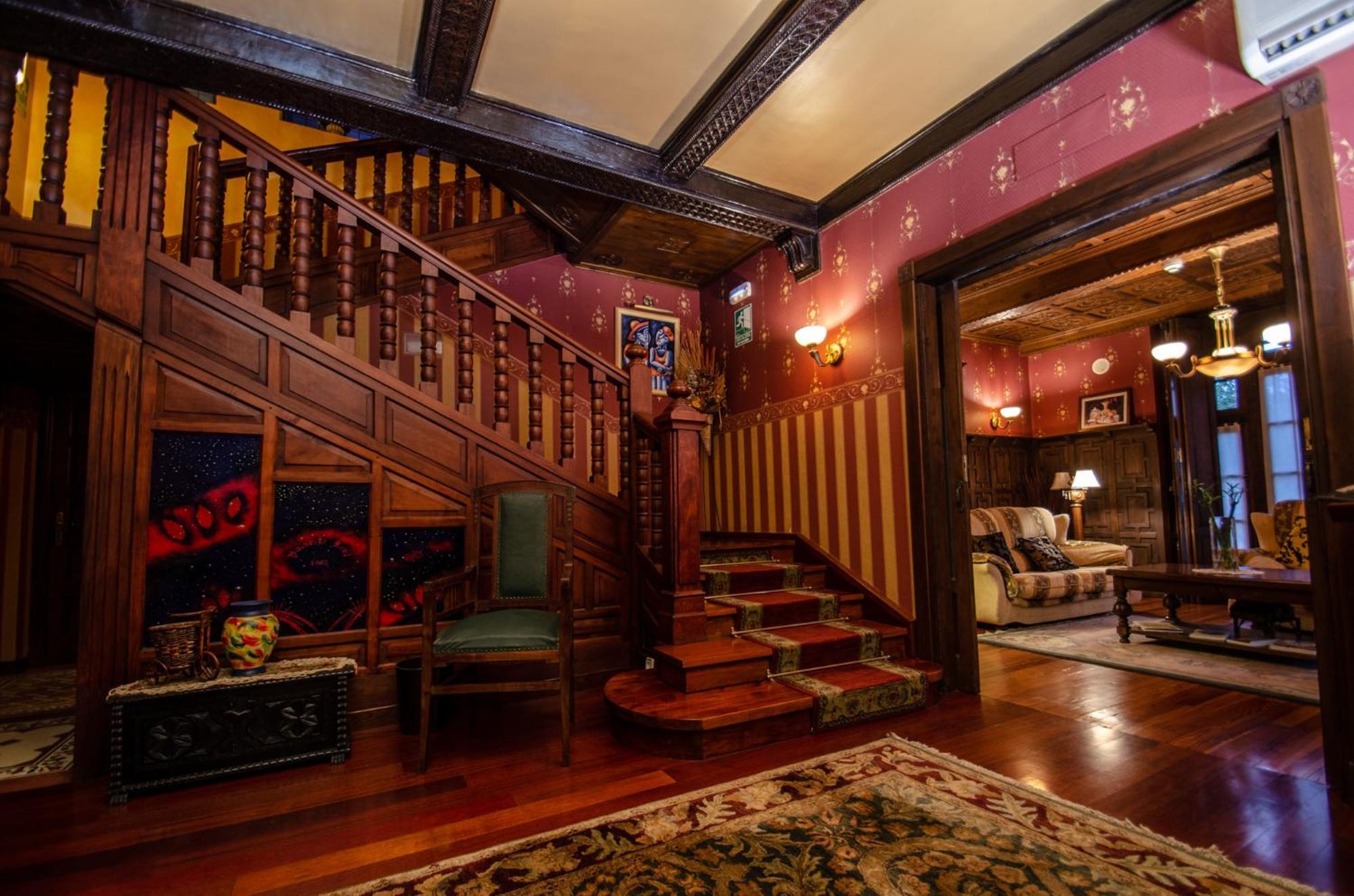 Hotel Palacete Real Villamayor  Екстериор снимка